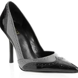 Guess gray and black pumps